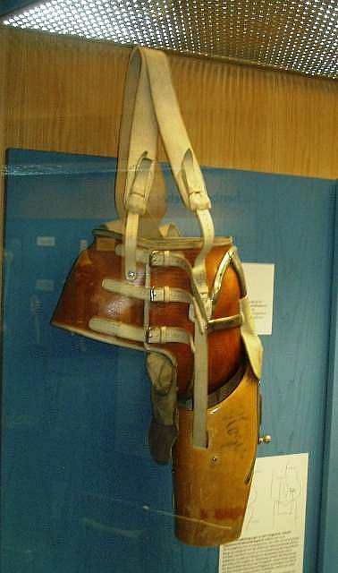 antike Hüft-Orthese